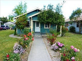 1st image of 325 Daisy Ave