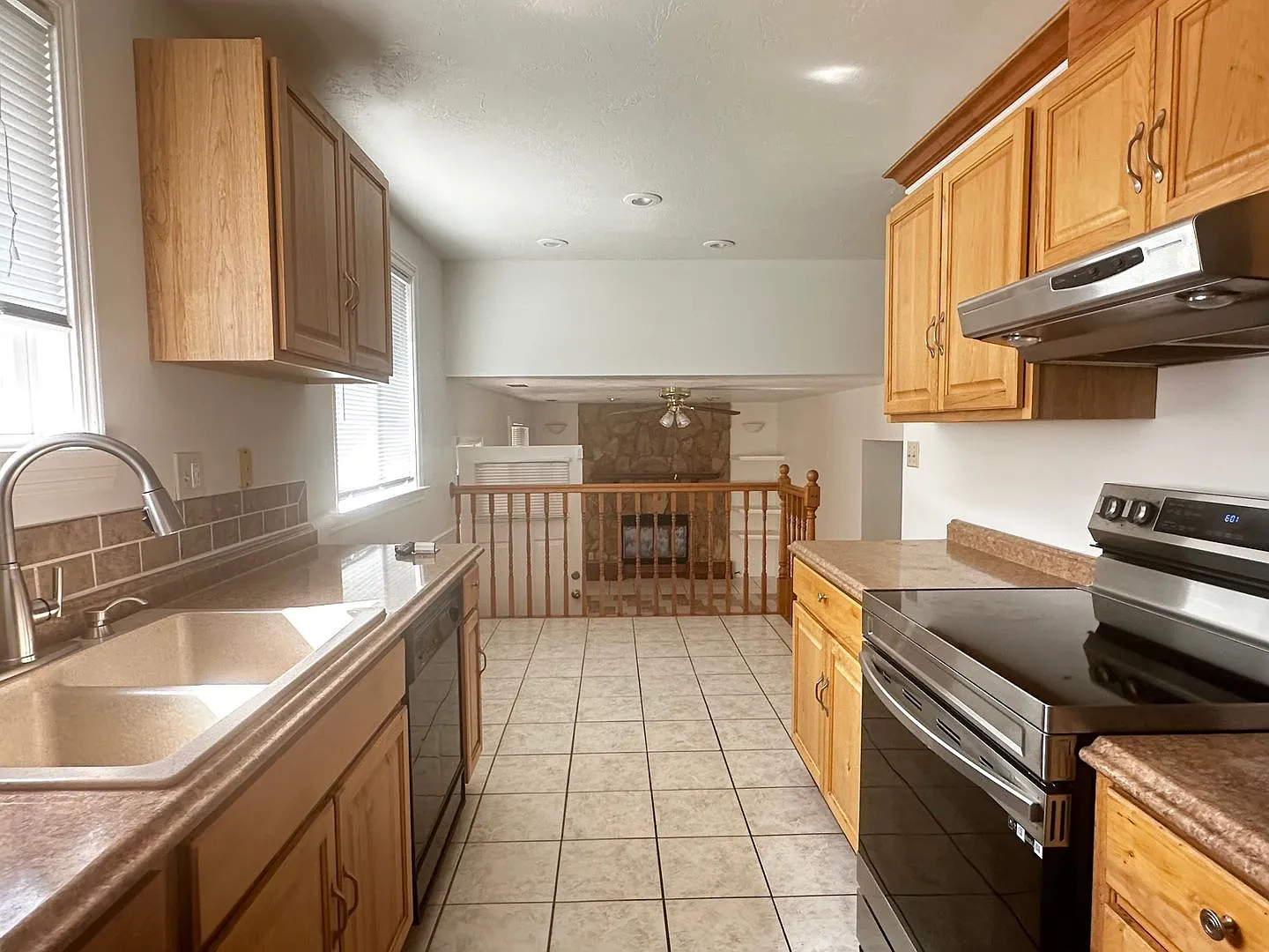 Great Home Now Available! — Photo 4