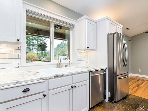 5th image of 8510 NE 433rd Cir