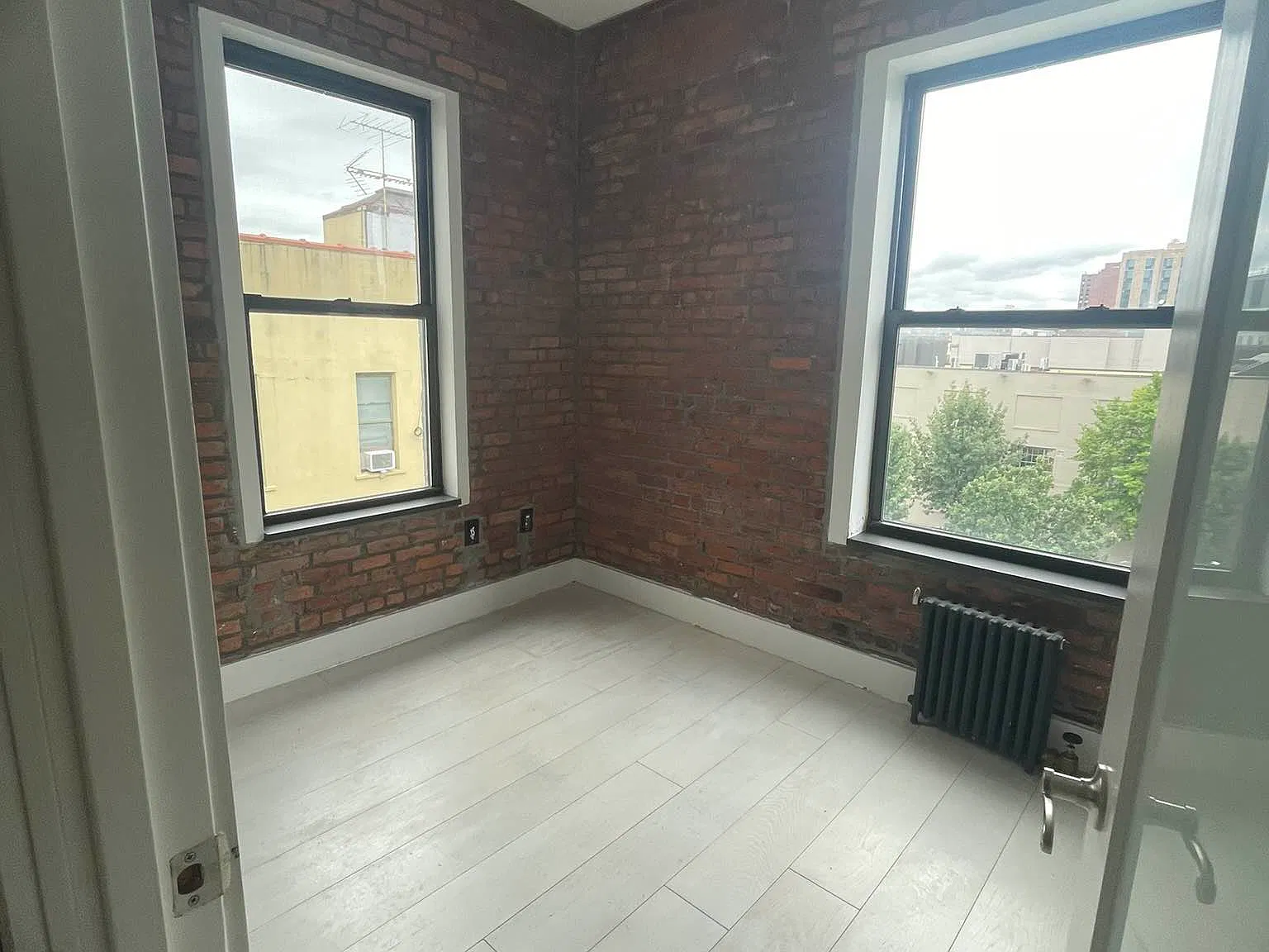 436 West 52nd Street — Photo 4