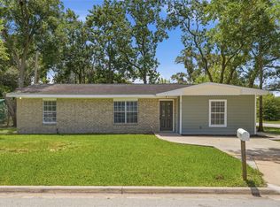 217 W Wilkins St, League City, TX 77573