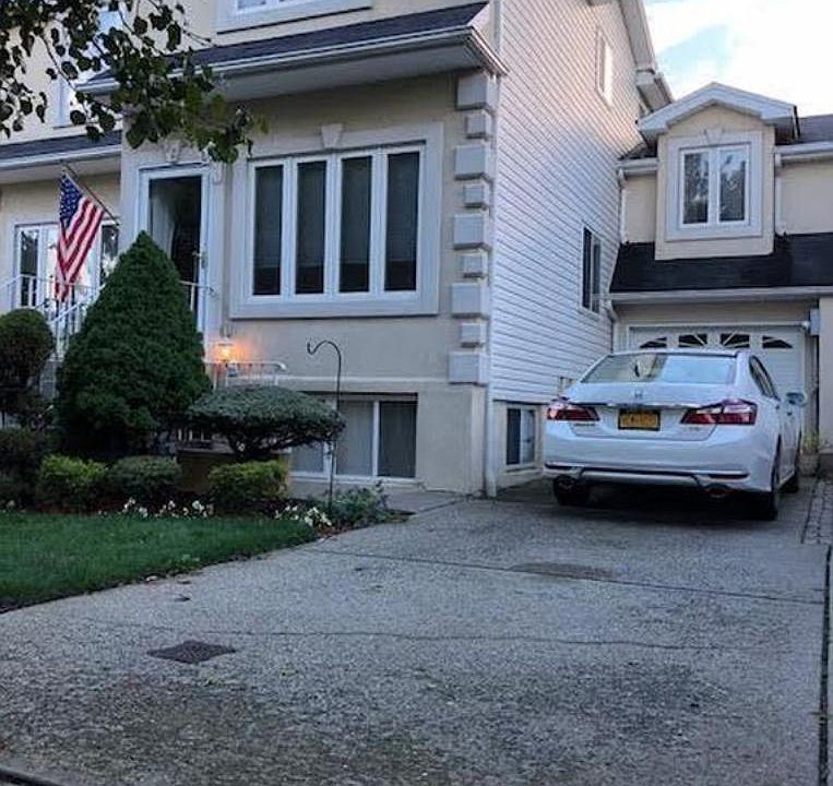 1st image of 22 Anaconda St