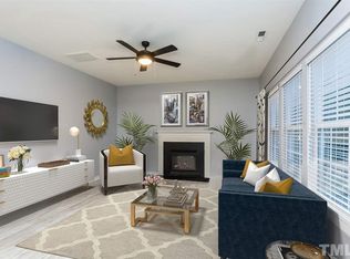 109 Little Meadow Ct, Holly Springs, NC 27540