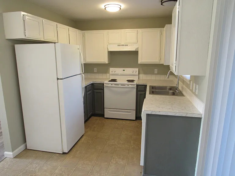 309 W 22nd Ave — Photo 4
