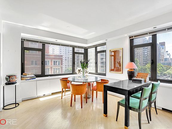 2nd image of 160 E 65th St APT 6E