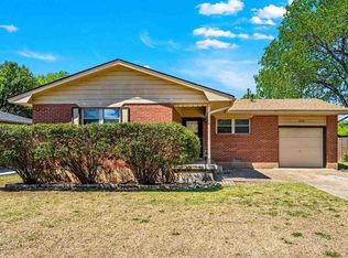 406 NW 56th St, Lawton, OK 73505