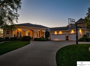 7502 N 116th St, Omaha, NE 68142
