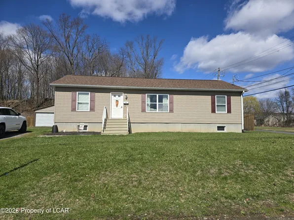 4 W Broadway St, Plymouth, PA 18651