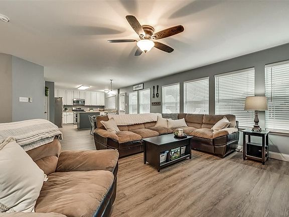 5th image of 5013 Bald Cypress Ln