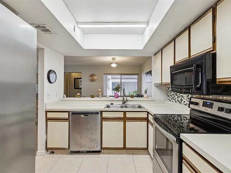 2554 Lakeway Branch Dr #3001 — Photo 3