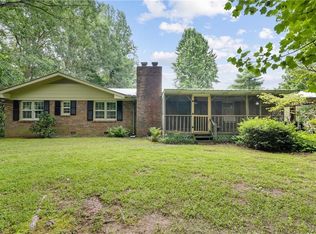 194 Smokerise Dr, Sautee Nacoochee, GA 30571