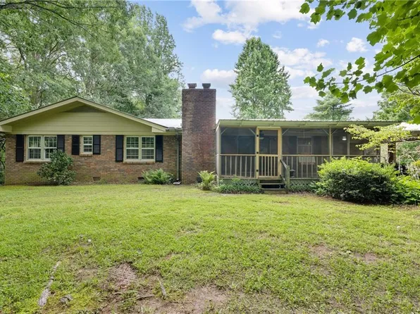 194 Smokerise Dr, Sautee Nacoochee, GA 30571