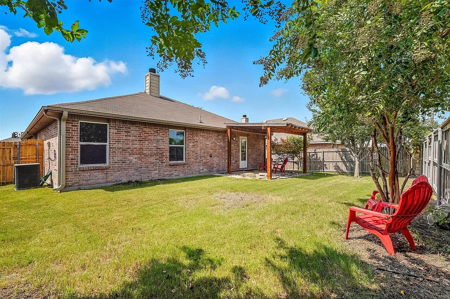 3 bed, 1507 sqft, $2,000 — Photo 4