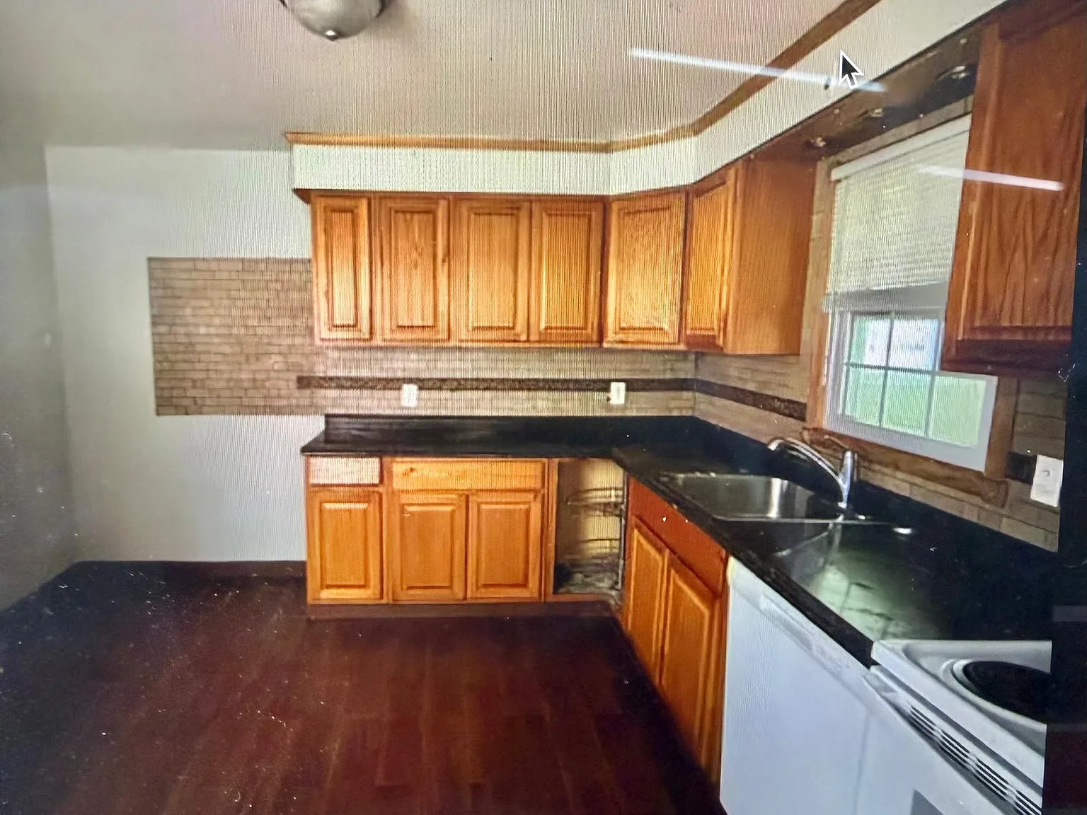 4 bed, 1500 sqft, $2,850 — Photo 2