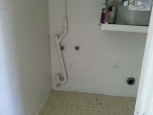 5th image of 2731 W Caldwell Ave #A