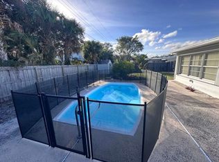 14 Ridgewood Cir, Tequesta, FL 33469