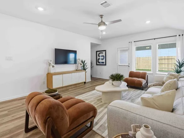 5206 Purple Beebalm Ln, Houston, TX 77048