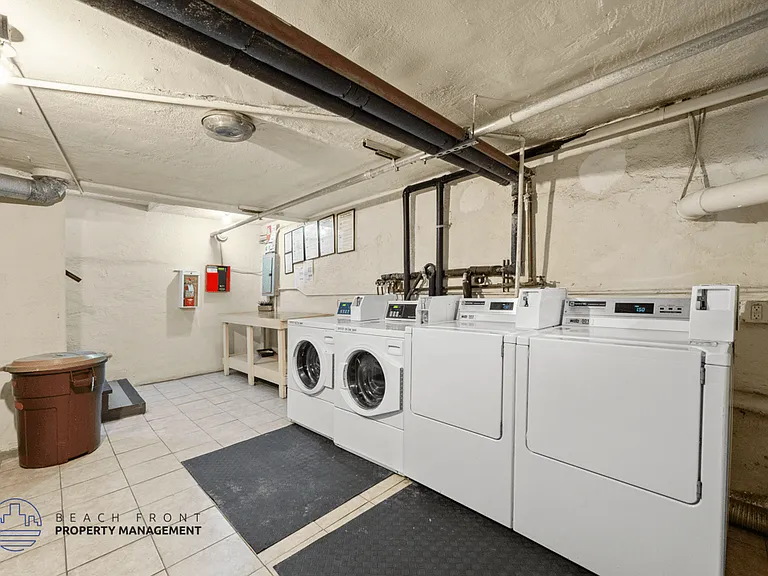 402 N. Soto St. — Photo 10
