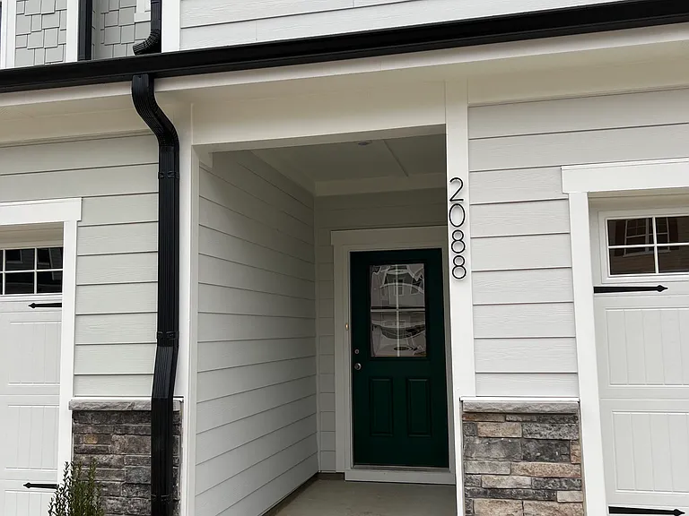 2088 Shaded Knoll Rd — Photo 3