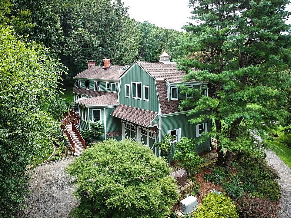 Rear view of 2 Silo Ridge