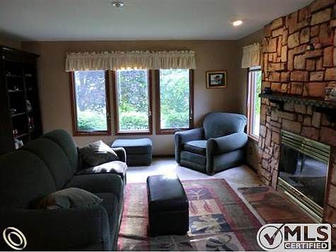 Family room.JPG