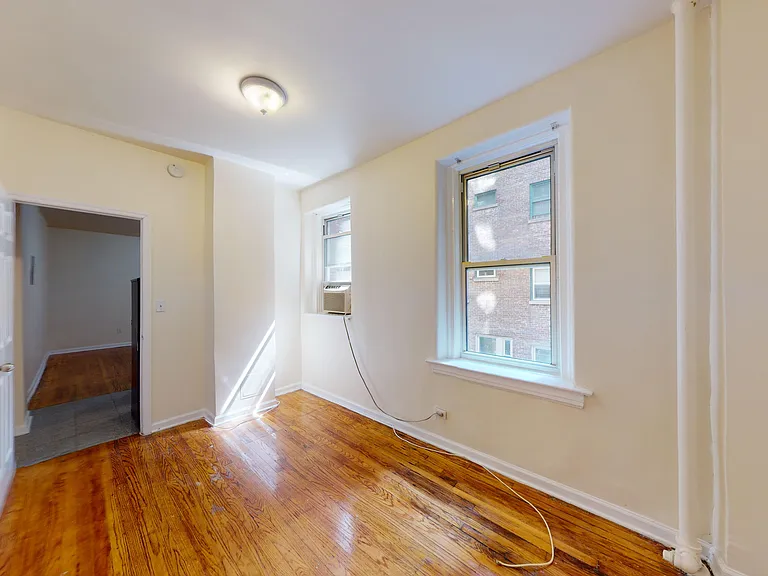 140 W 71st St #2B — Photo 7
