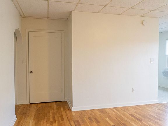 3rd image of 1215 Chemeketa St NE #202W