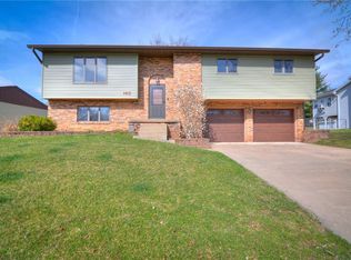 1415 N Wildwood Dr, Mt Zion, IL 62549