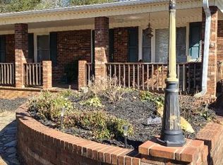 68 Doe Run Rd, Ararat, VA 24053