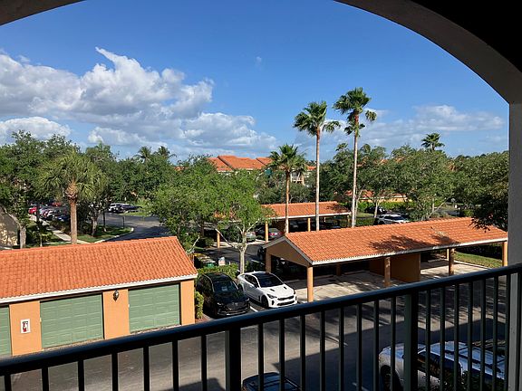 5th image of 1210 Wildwood Lakes Blvd APT 305