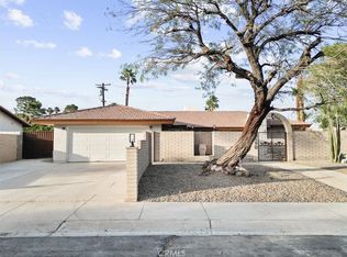 3190 E Vincentia Rd, Palm Springs, CA 92262
