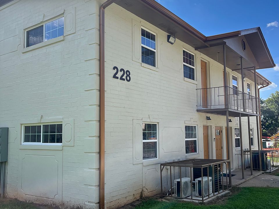 1st image of 220 Troy St NW #A