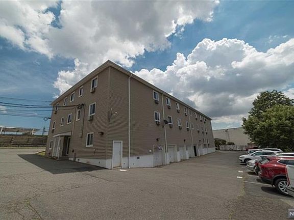 2nd image of 21-29 Barnett Ln #U-b8-8