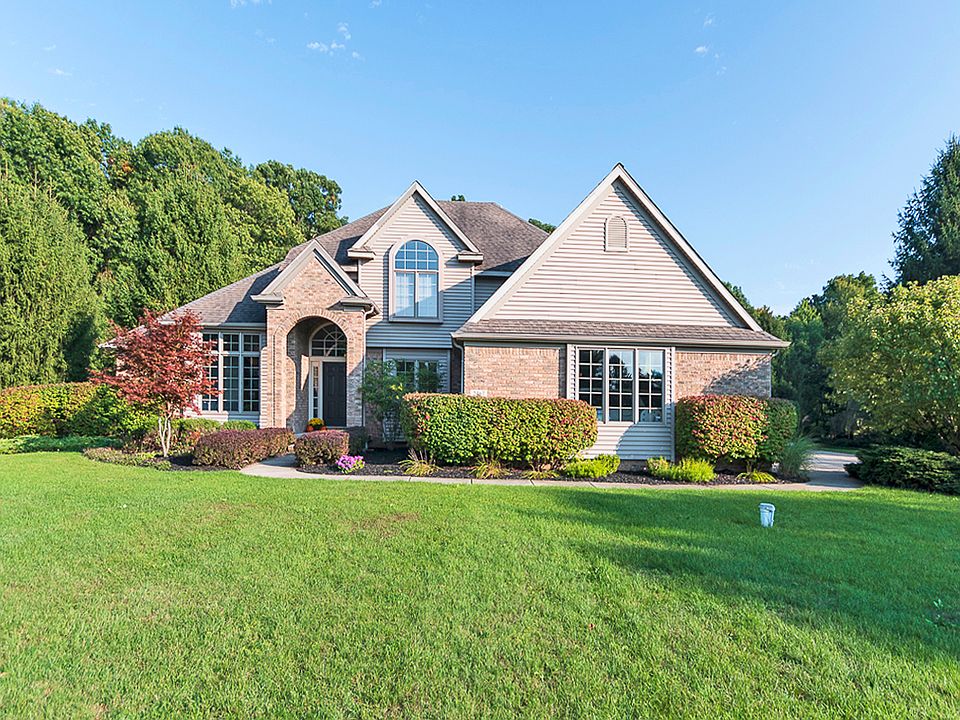 1st image of 2467 White Pine Dr