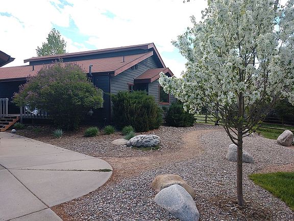 5th image of 812 Brush Creek Ct
