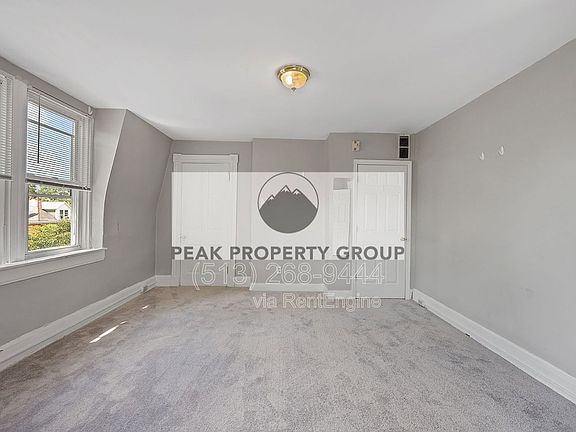 4th image of 494 Riddle Rd APT 3