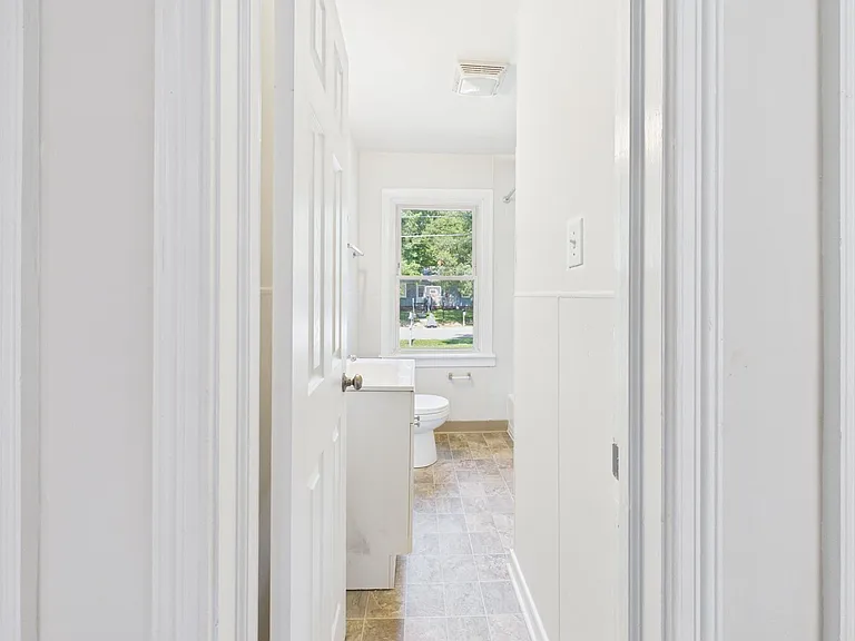 955 Barlen Dr — Photo 16