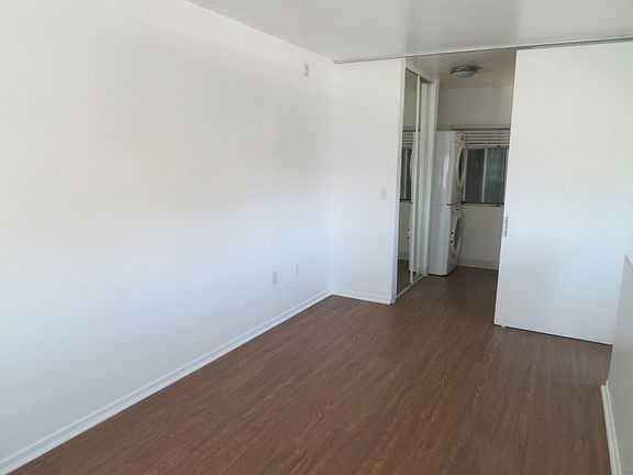 5th image of 750 11th Ave Unit 102