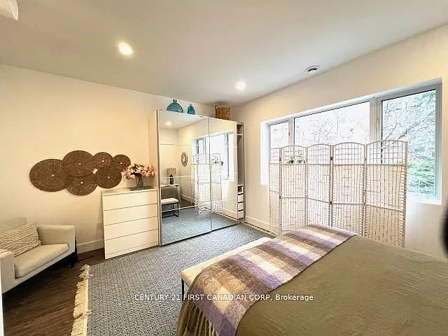 218 Joseph St #UPPER — Photo 12