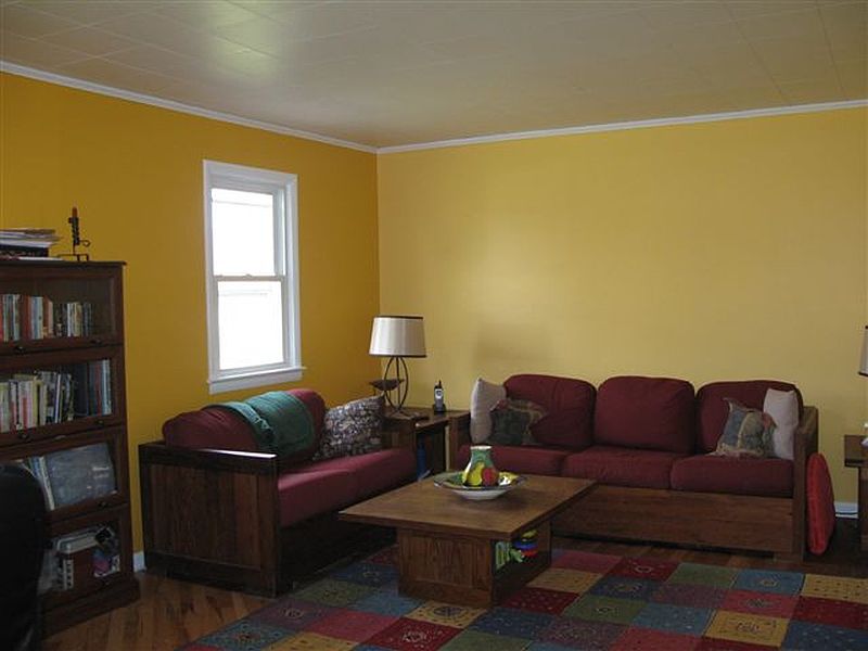 5th image of 215 SHUNPIKE Road