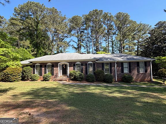 2nd image of 380 Burke Cir