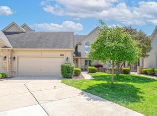 16963 Crystal Dr, Macomb, MI 48042