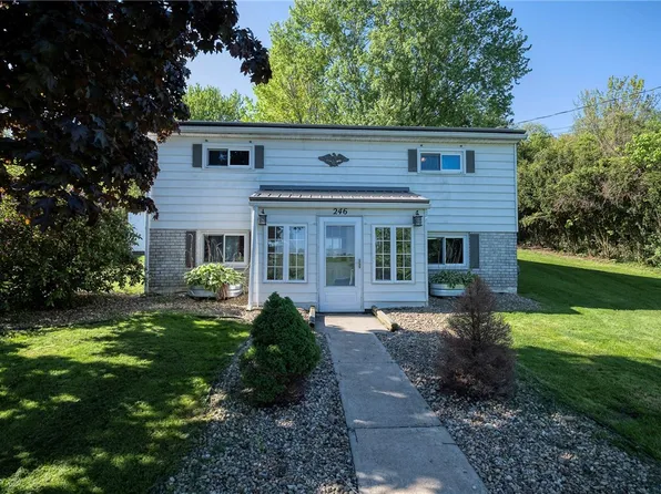 246 Pine Dr, Butler, PA 16002
