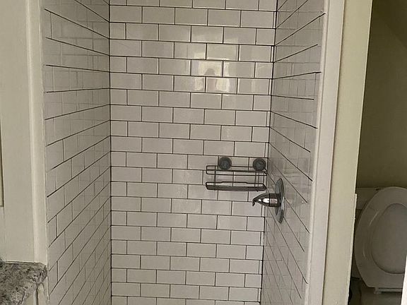 3rd image of 717 Lincoln Ave #1/2