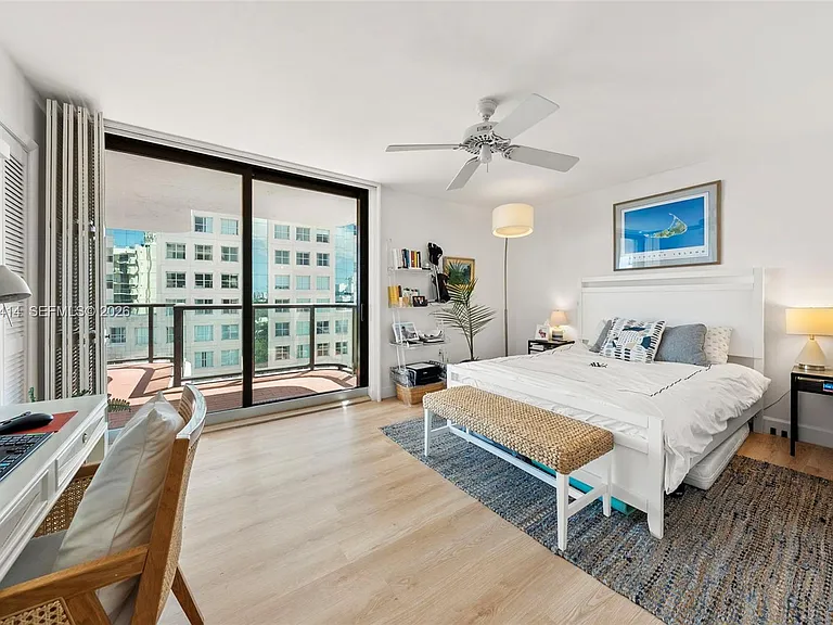 2575 S Bayshore Dr #11B — Photo 18