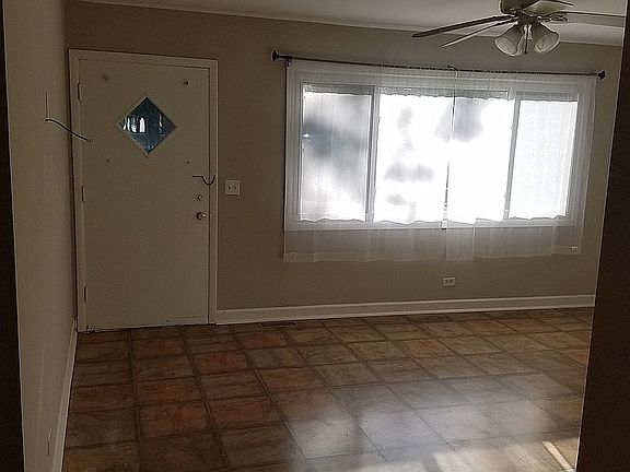 Family Room 1