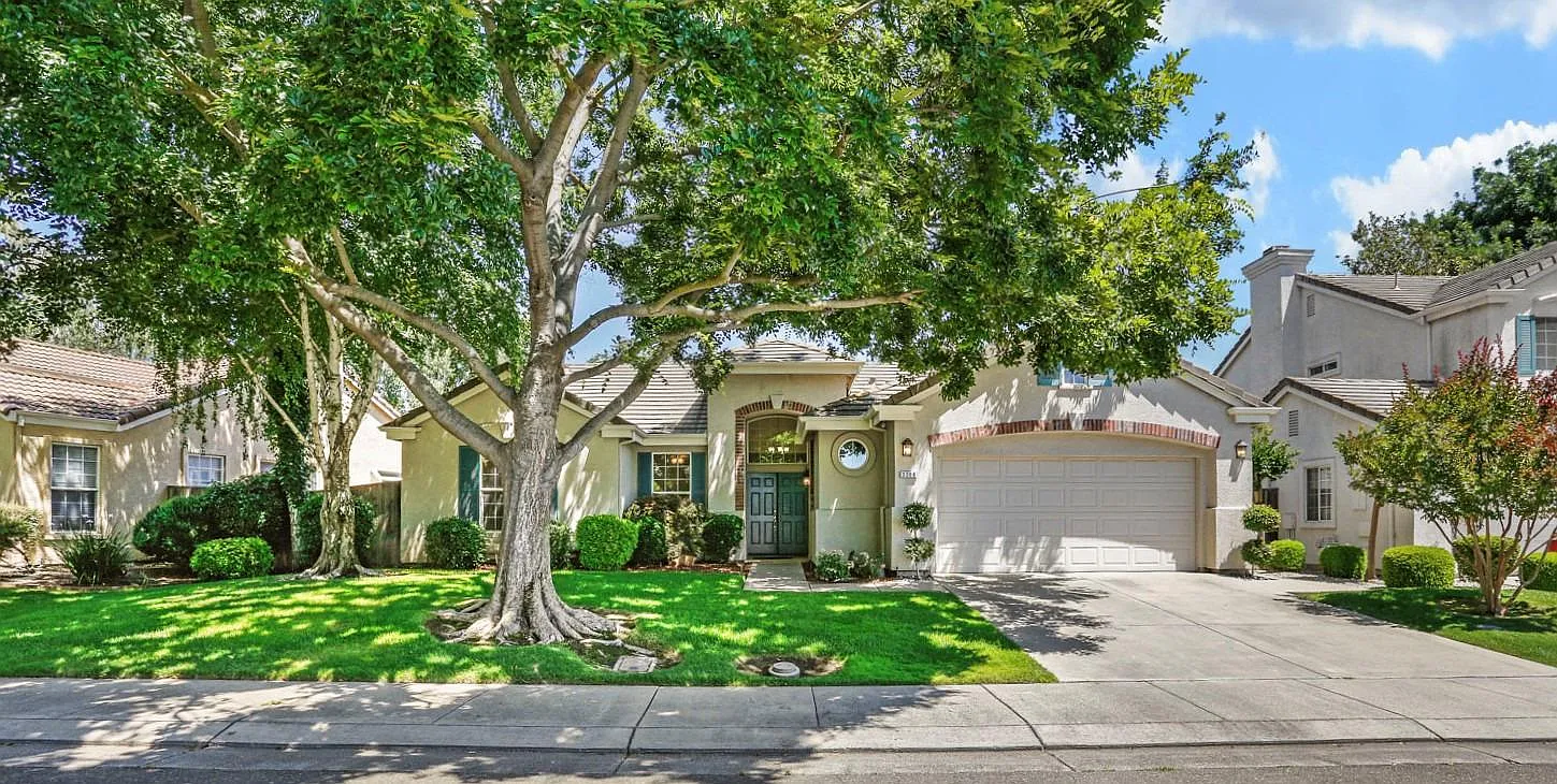 3398 Willowbrook Cir photo 1
