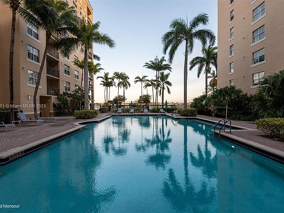 5th image of 1801 N Flagler Dr APT 228