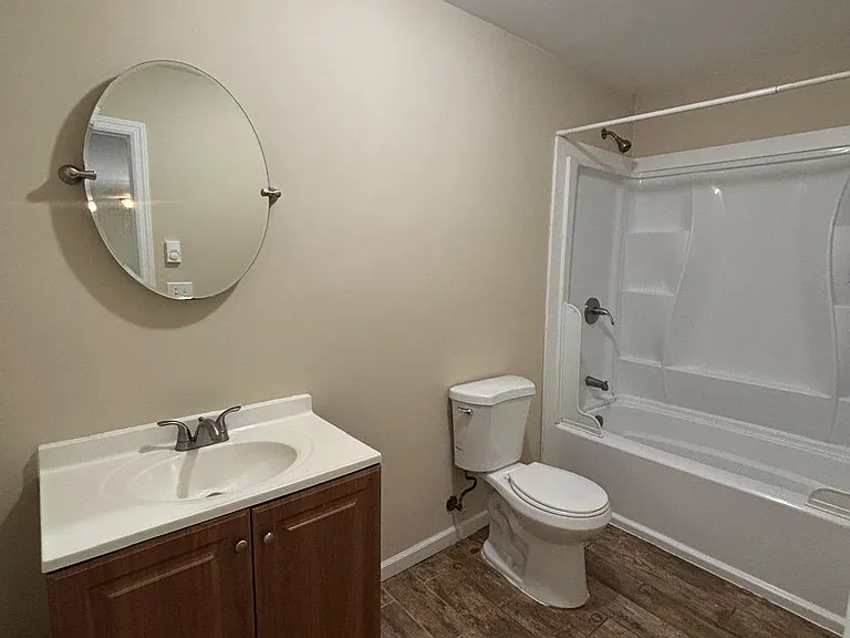 1121 Woodcrest Ave #B — Photo 13