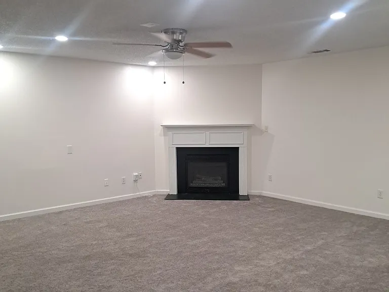 5853 El Segundo Way — Photo 7